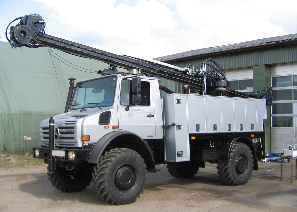 HY79/09 mounted on 4x4 truck